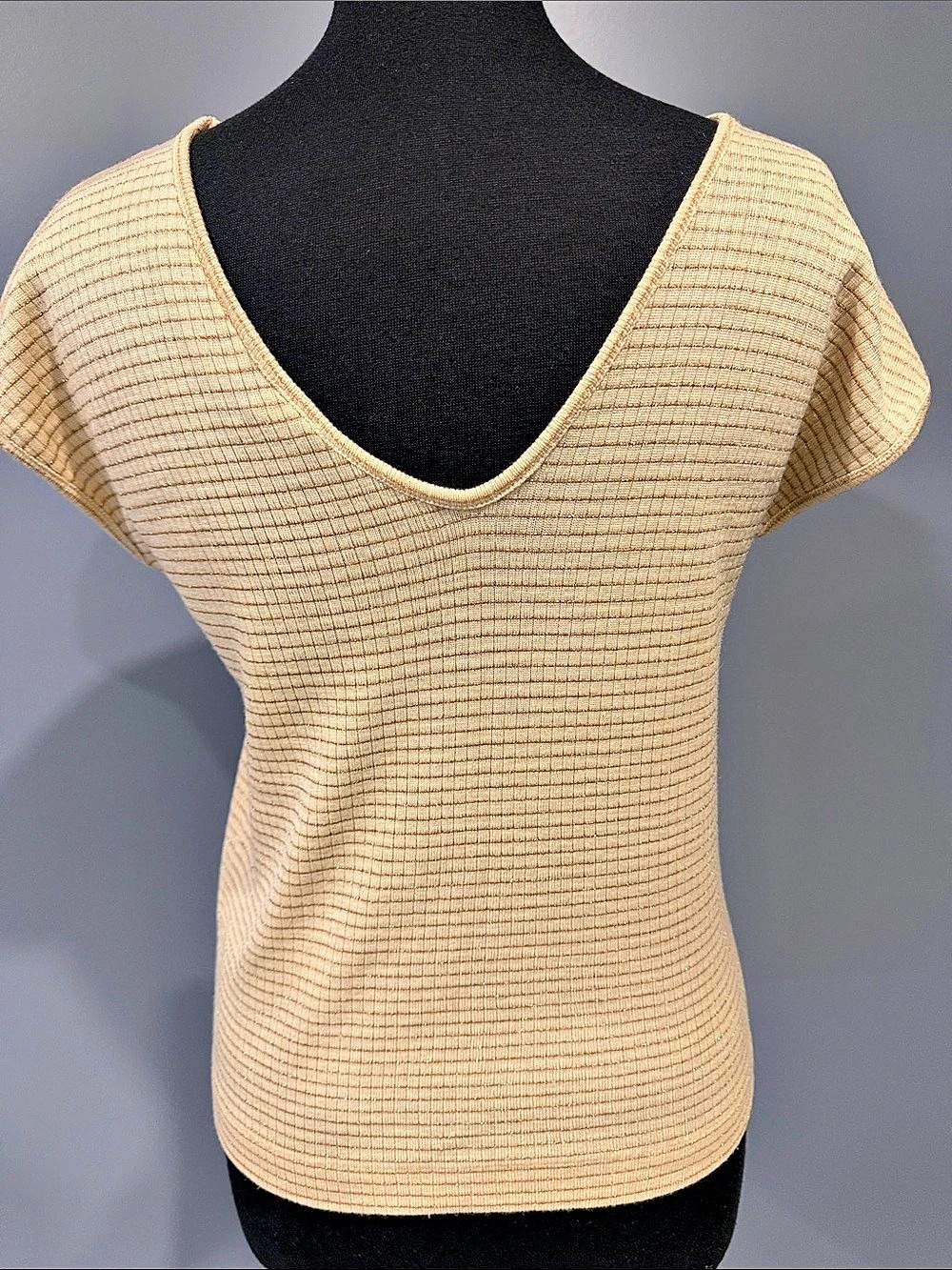 Outlander Striped V-Neck Top in Cream & Brown Large Like New